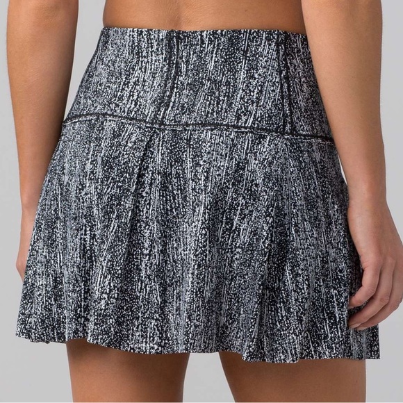 Lululemon Lost In Pace Skirt (Tall) (15") size 10
Air Time White Black - Picture 10 of 13